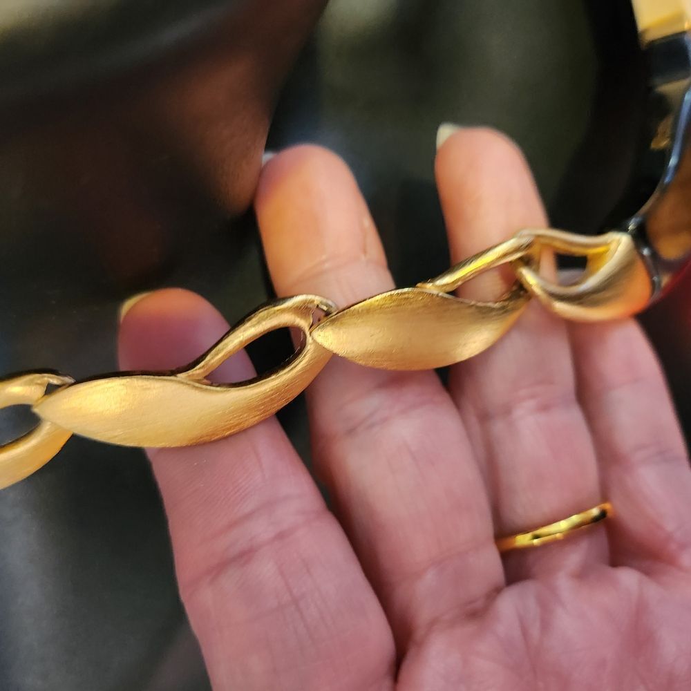 Gold and Black Chain Bracelet - Picture 4 of 6